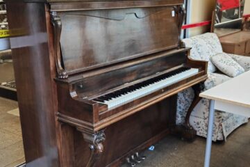 Piano donation in Canada